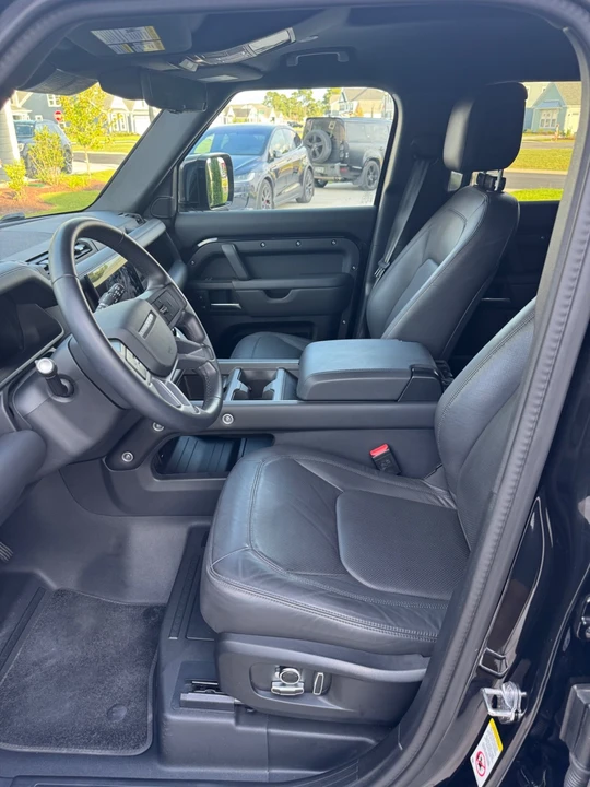 2025 Land Rover Defender L663 - Image 11 of 20