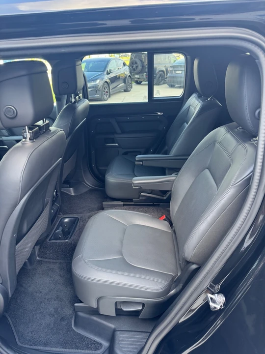 2025 Land Rover Defender L663 - Image 12 of 20