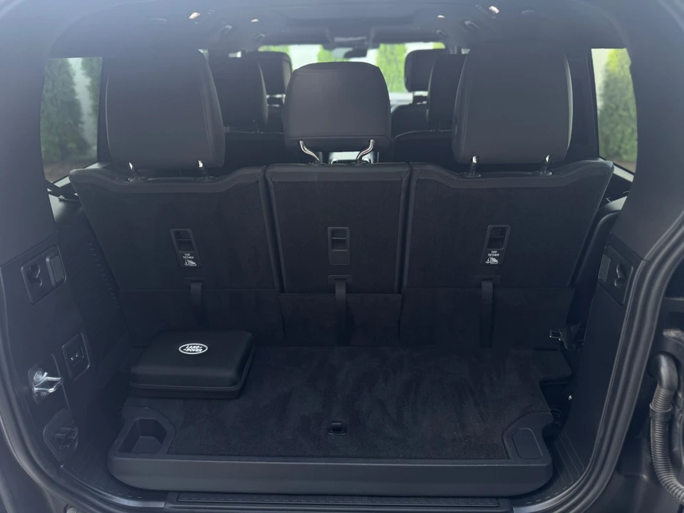 2025 Land Rover Defender L663 - Image 17 of 20