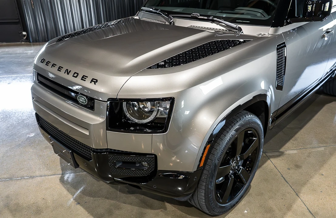 2025 Land Rover Defender L663 - Image 6 of 31