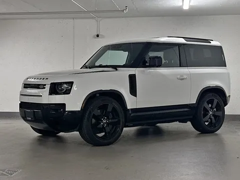 2025 Land Rover Defender 90 P400 X-Dynamic SE