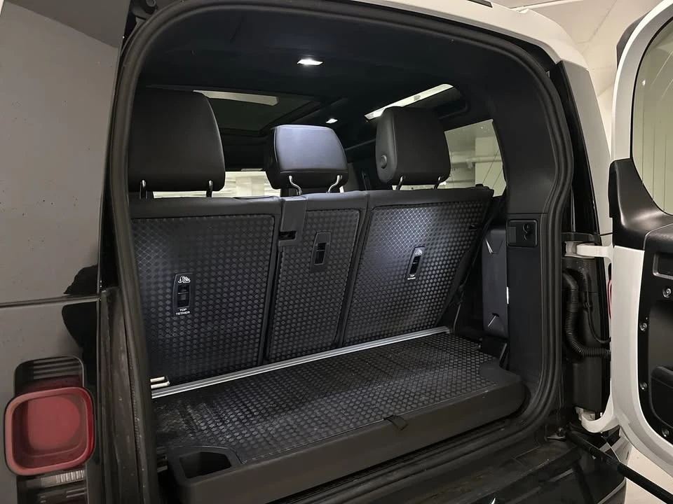 2025 Land Rover Defender L663 - Image 19 of 20