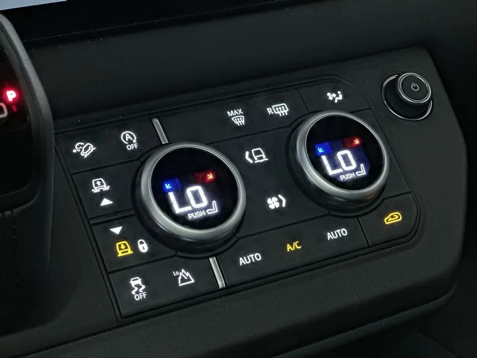 2025 Land Rover Defender L663 - Image 15 of 20
