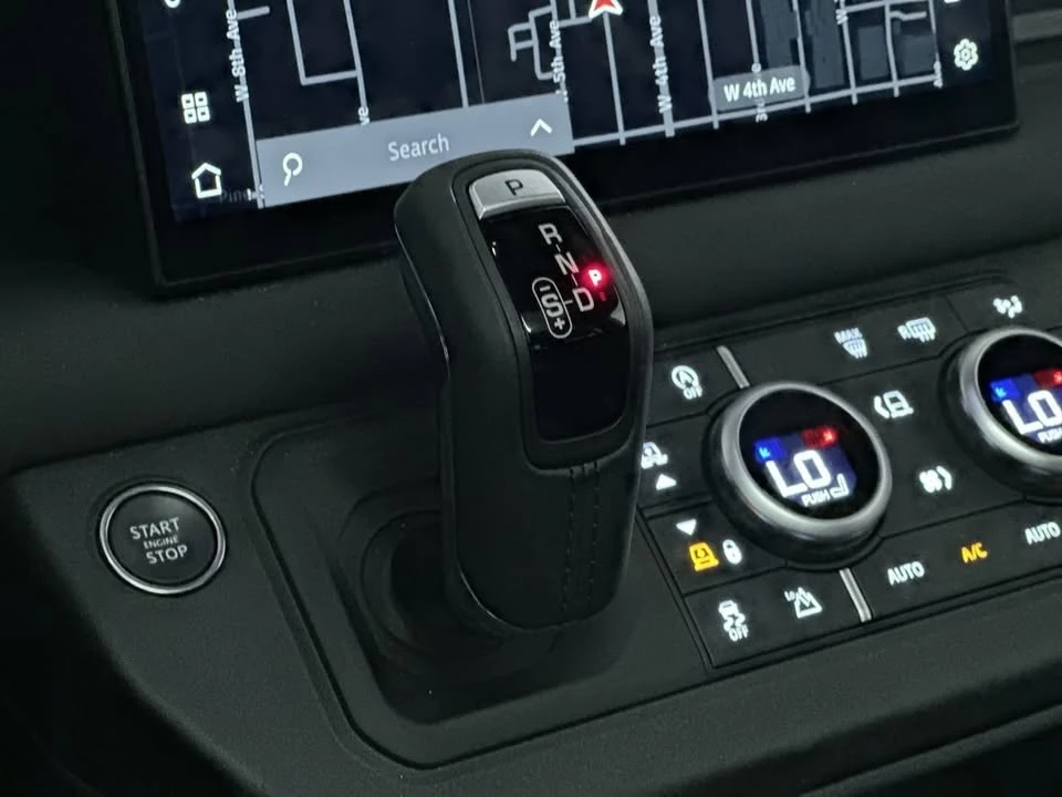 2025 Land Rover Defender L663 - Image 16 of 20
