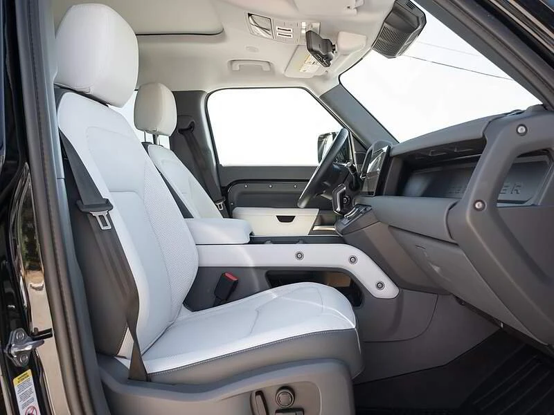 2025 Land Rover Defender L663 - Image 3 of 17