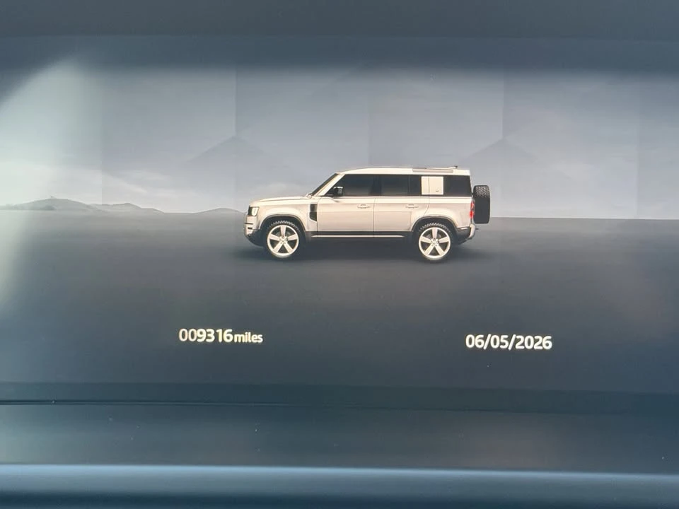 2025 Land Rover Defender L663 - Image 4 of 13