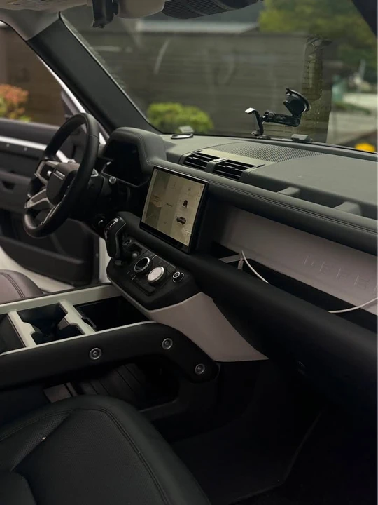 2025 Land Rover Defender L663 - Image 12 of 12