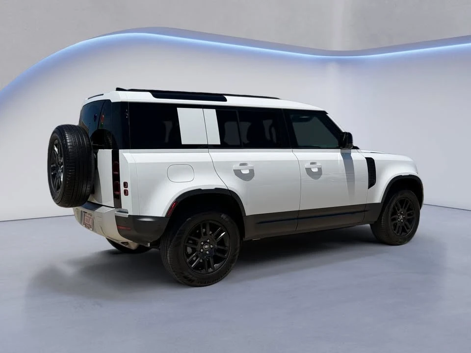 2025 Land Rover Defender L663 - Image 3 of 20