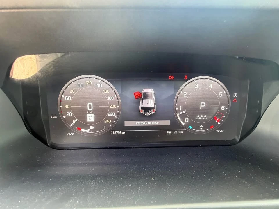 2025 Land Rover Defender L663 - Image 14 of 16