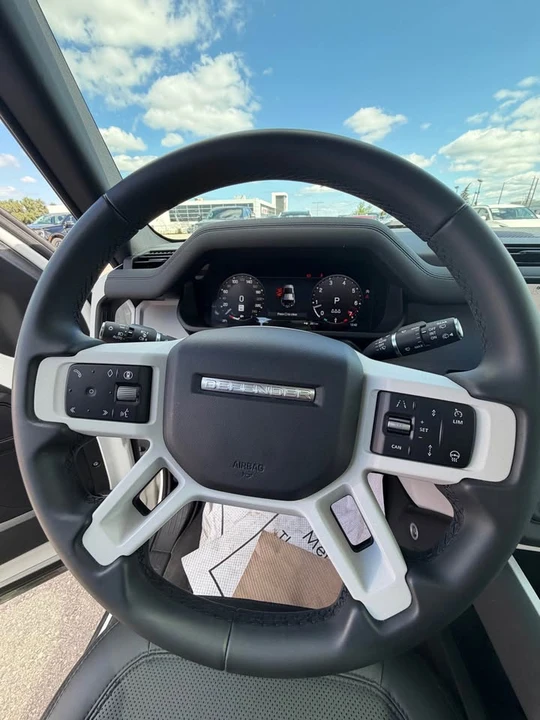 2025 Land Rover Defender L663 - Image 13 of 16