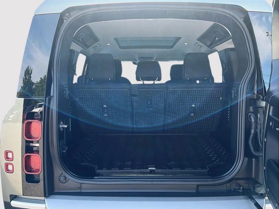 2025 Land Rover Defender L663 - Image 6 of 10