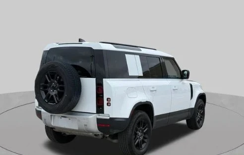 2025 Land Rover Defender L663 - Image 4 of 12