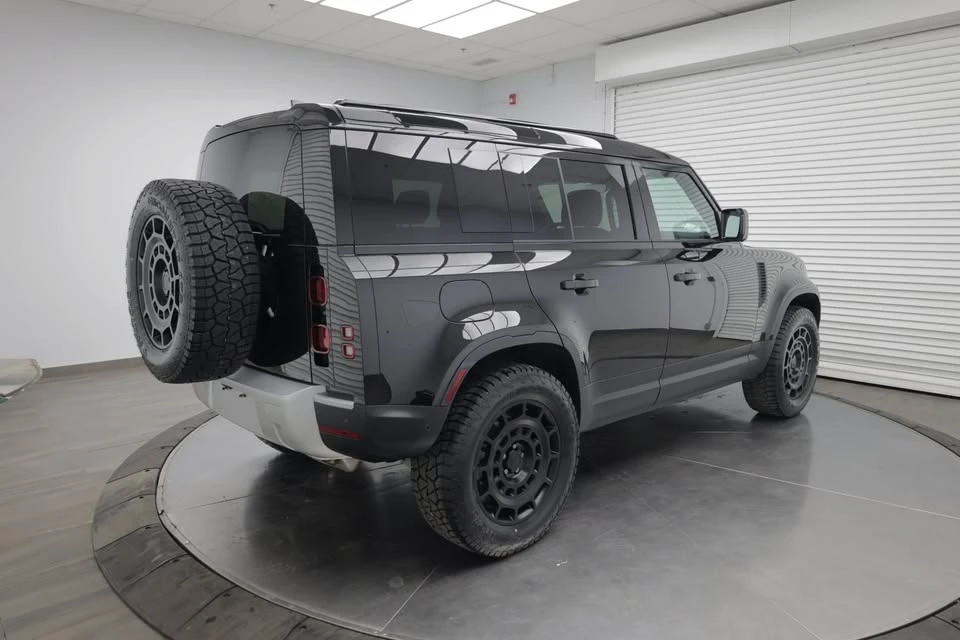 2025 Land Rover Defender L663 - Image 6 of 20