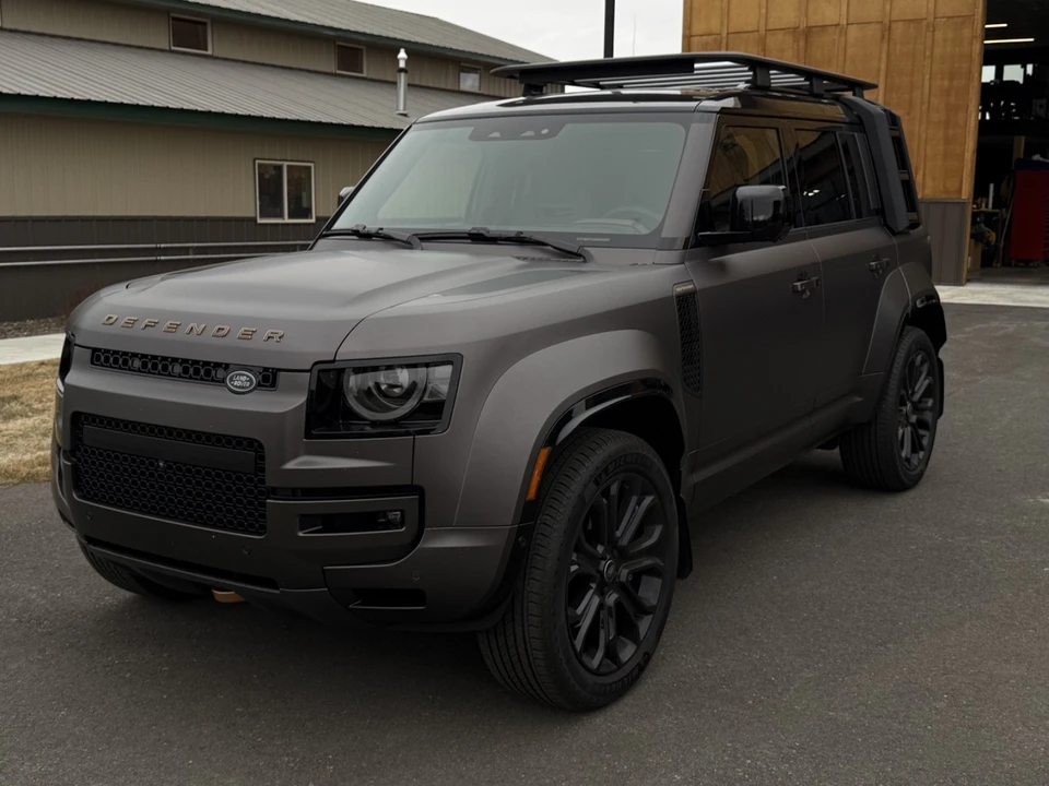 2025 Land Rover Defender L663 - Image 6 of 9