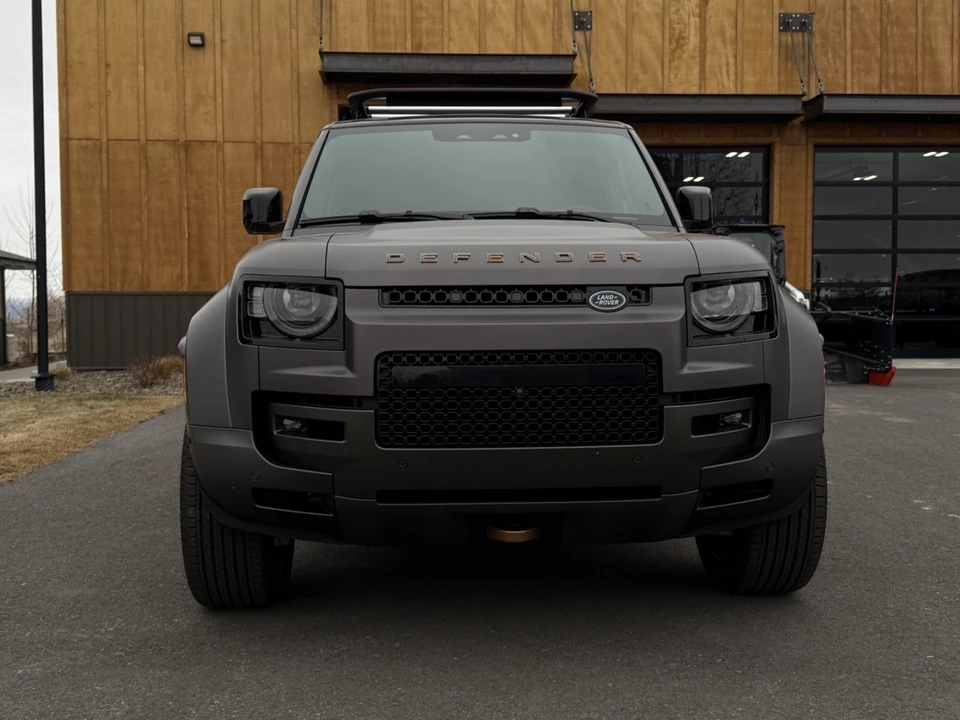 2025 Land Rover Defender L663 - Image 5 of 9
