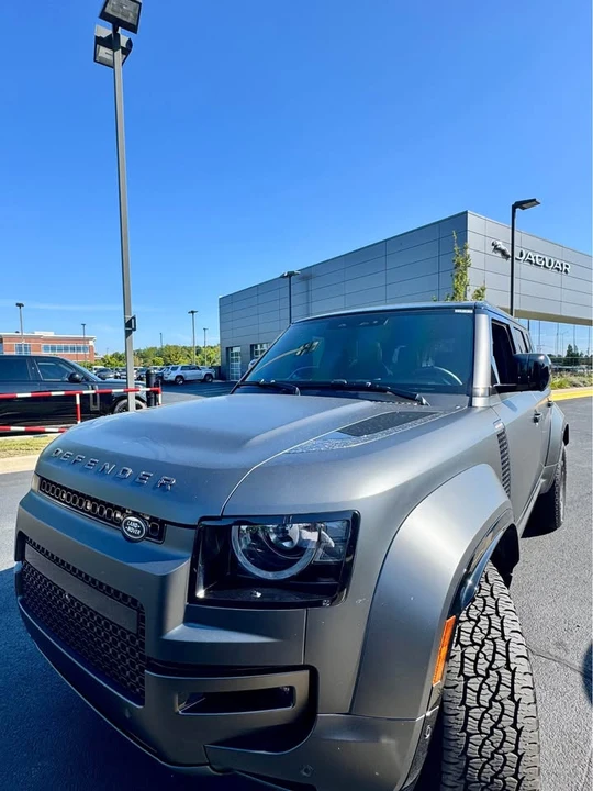 2025 Land Rover Defender Octa - Image 2 of 20