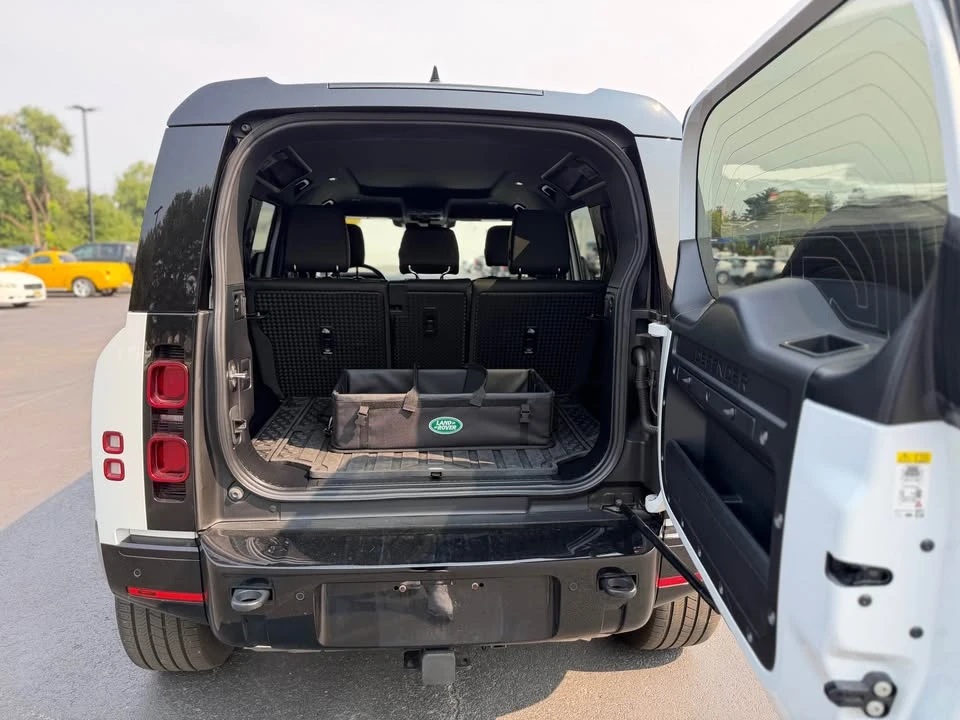 2025 Land Rover Defender L663 - Image 7 of 13