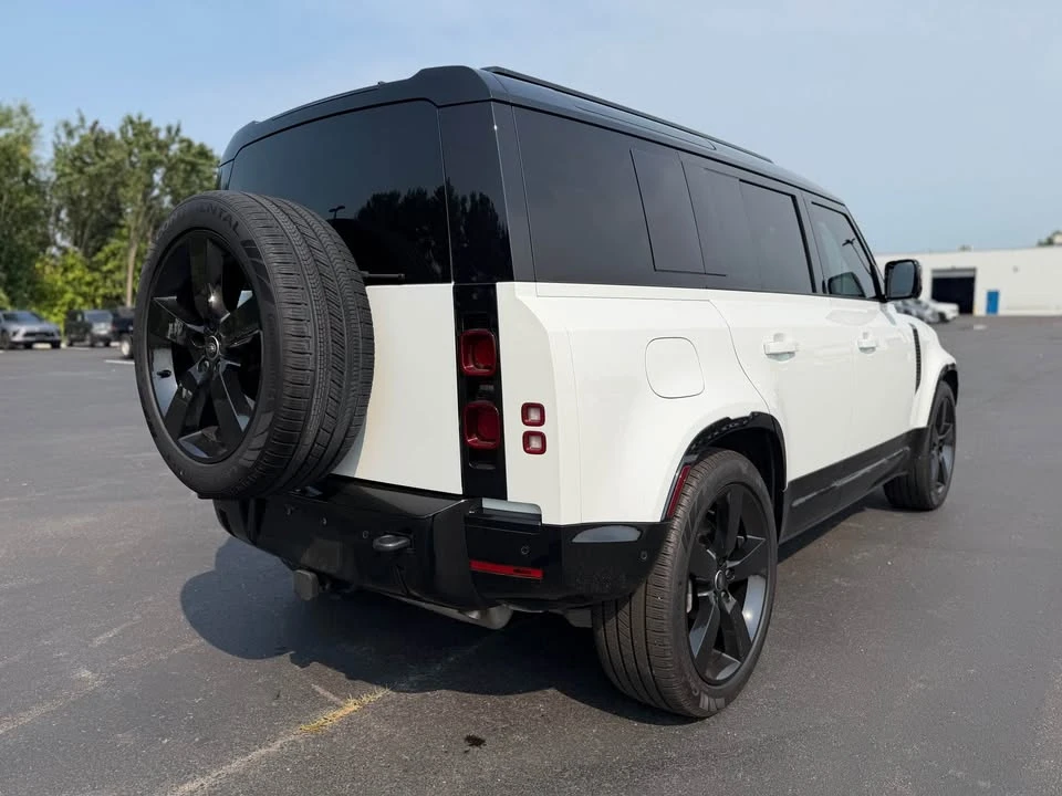 2025 Land Rover Defender L663 - Image 5 of 13