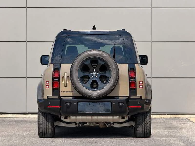 2025 Land Rover Defender L663 - Image 5 of 18