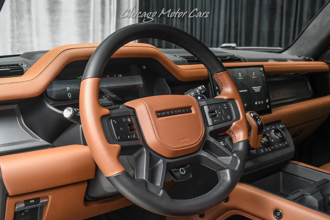 2025 Land Rover Defender Octa - Image 9 of 31
