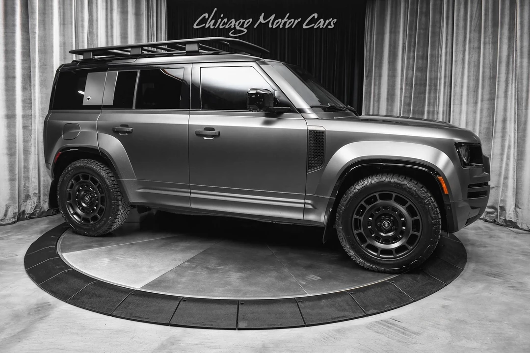 2025 Land Rover Defender Octa - Image 6 of 31