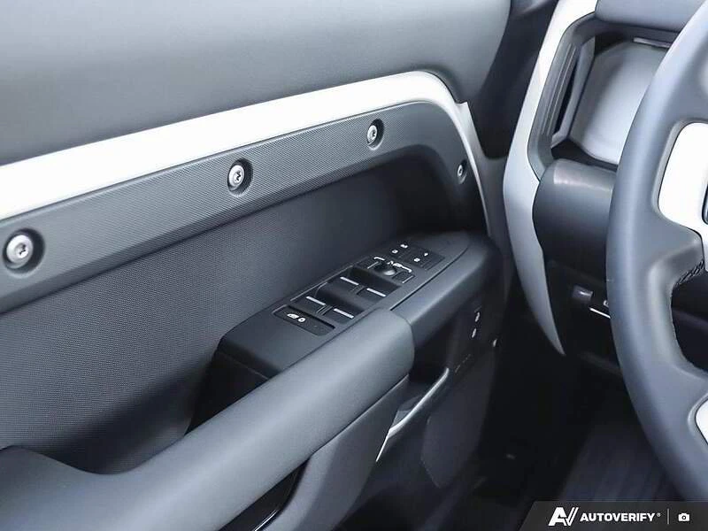 2025 Land Rover Defender L663 - Image 9 of 19