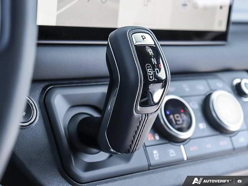 2025 Land Rover Defender L663 - Image 10 of 19