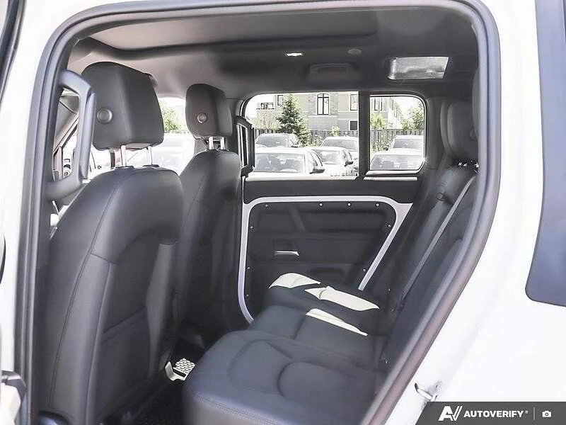 2025 Land Rover Defender L663 - Image 15 of 19