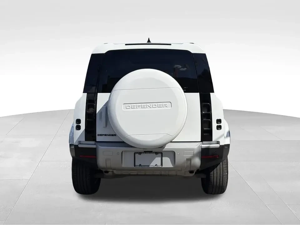 2025 Land Rover Defender L663 - Image 6 of 15