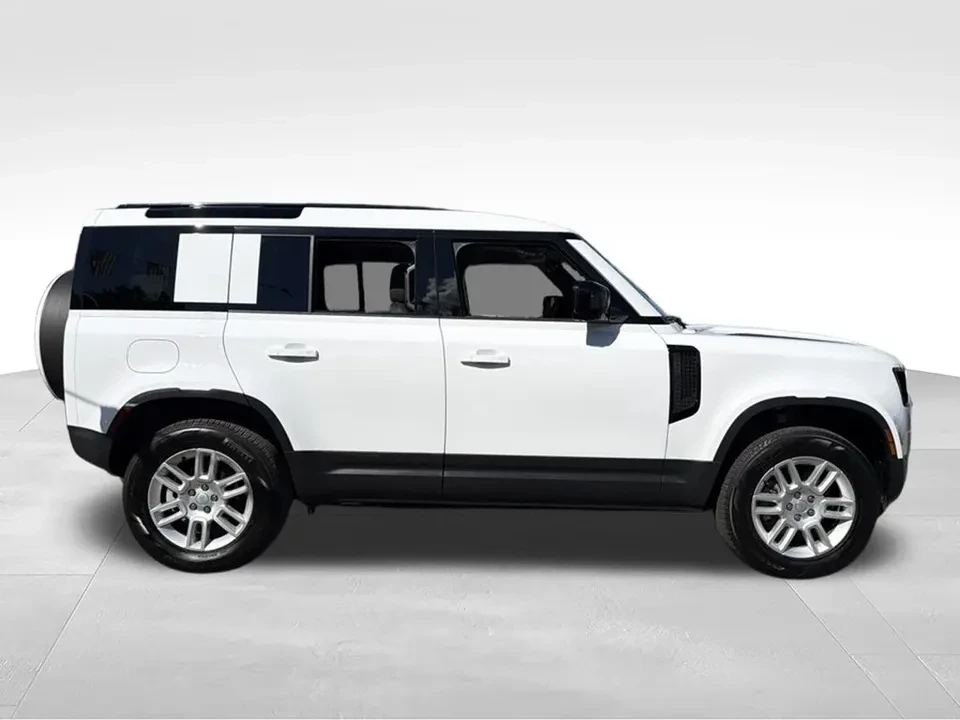 2025 Land Rover Defender L663 - Image 8 of 15