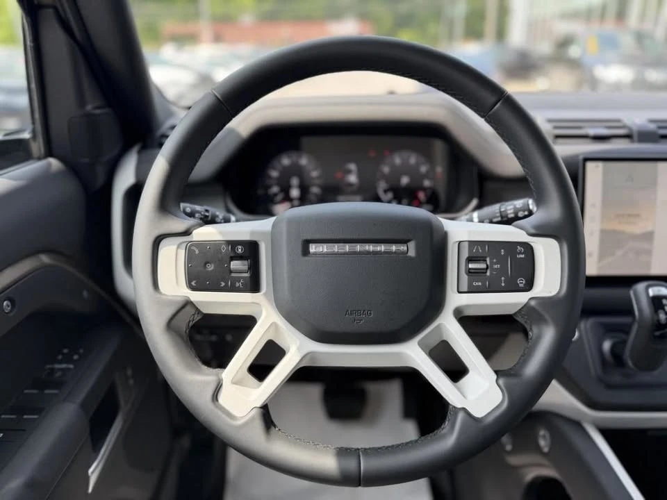 2025 Land Rover Defender L663 - Image 19 of 20