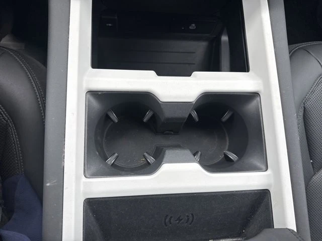 2025 Land Rover Defender L663 - Image 19 of 19