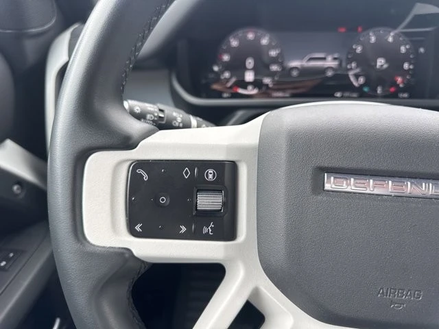 2025 Land Rover Defender L663 - Image 15 of 19
