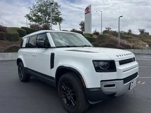 2025 Land Rover Defender 110 S