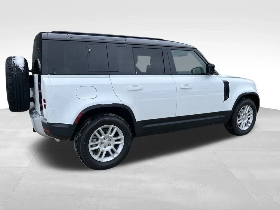 2025 Land Rover Defender L663 - Image 7 of 12