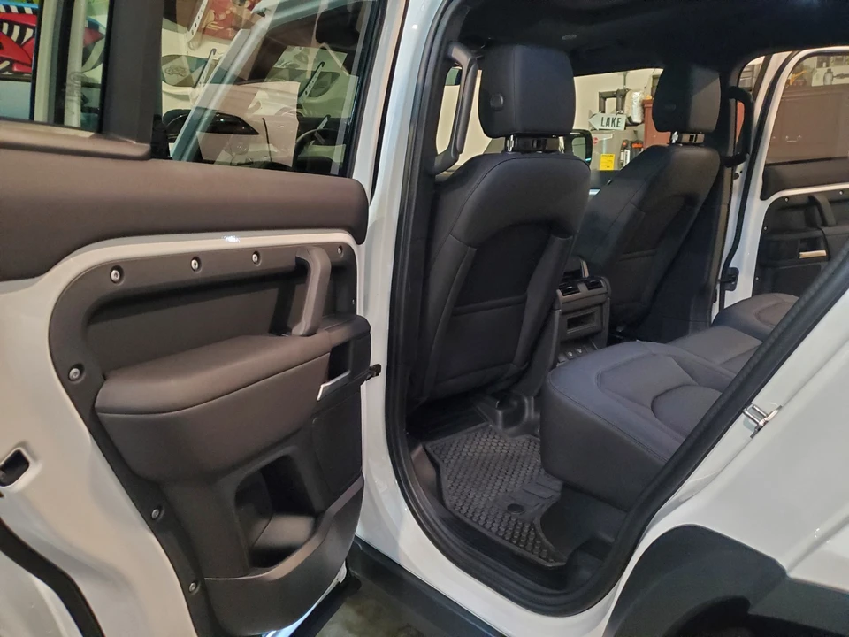 2025 Land Rover Defender L663 - Image 12 of 20