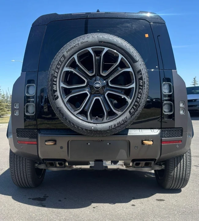 2025 Land Rover Defender L663 - Image 6 of 16