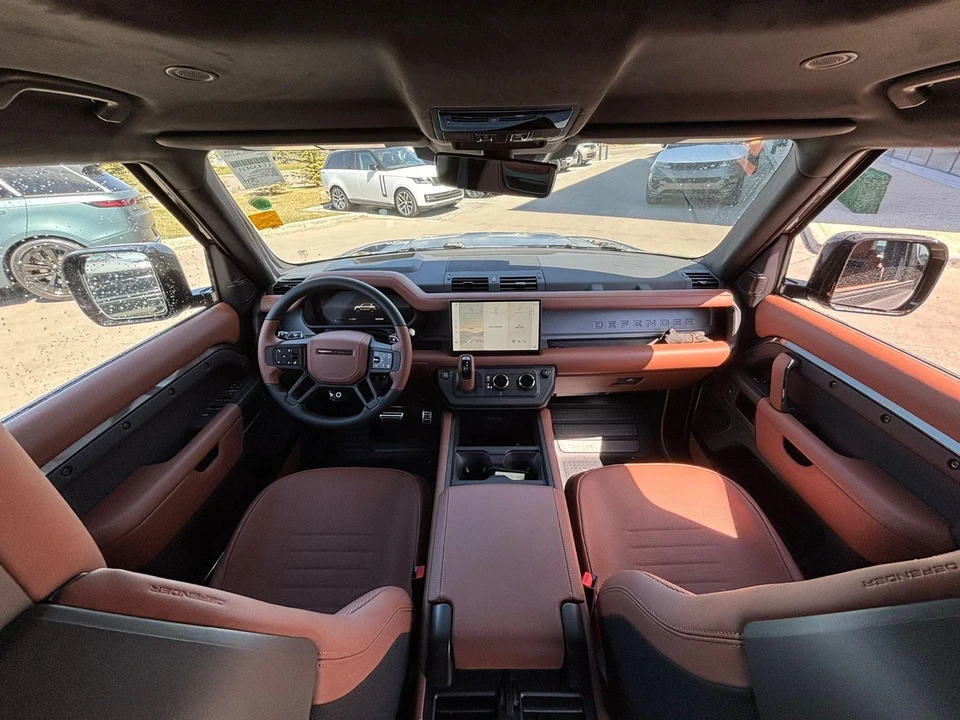 2025 Land Rover Defender L663 - Image 9 of 16