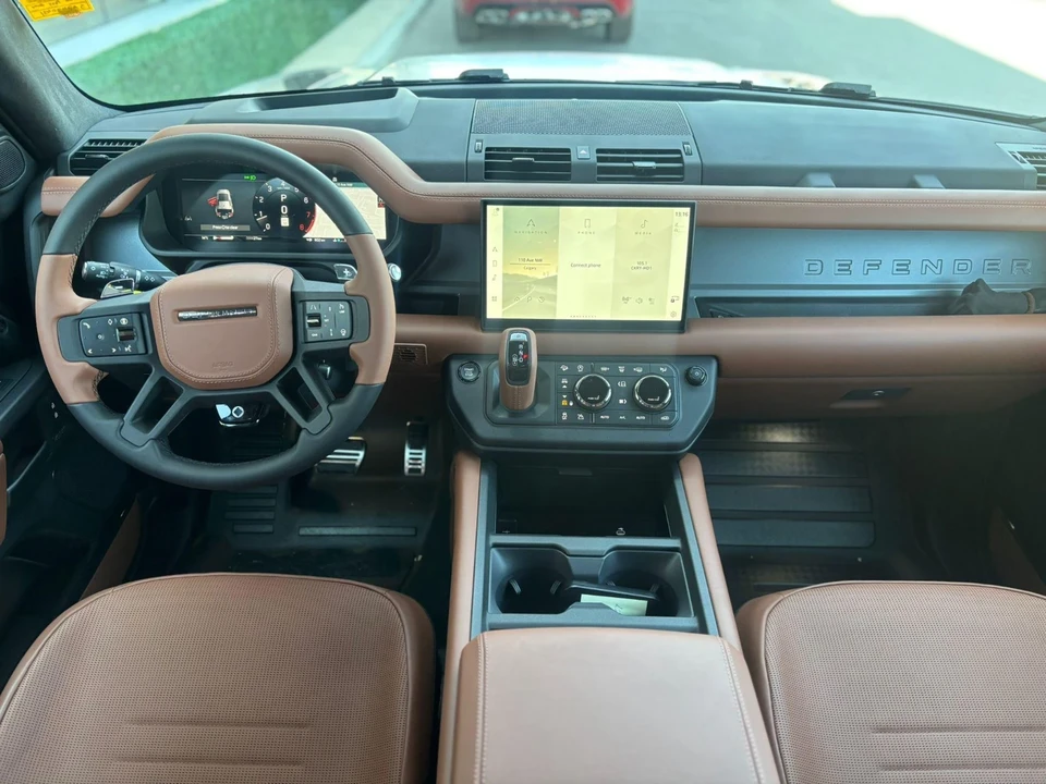 2025 Land Rover Defender L663 - Image 7 of 16