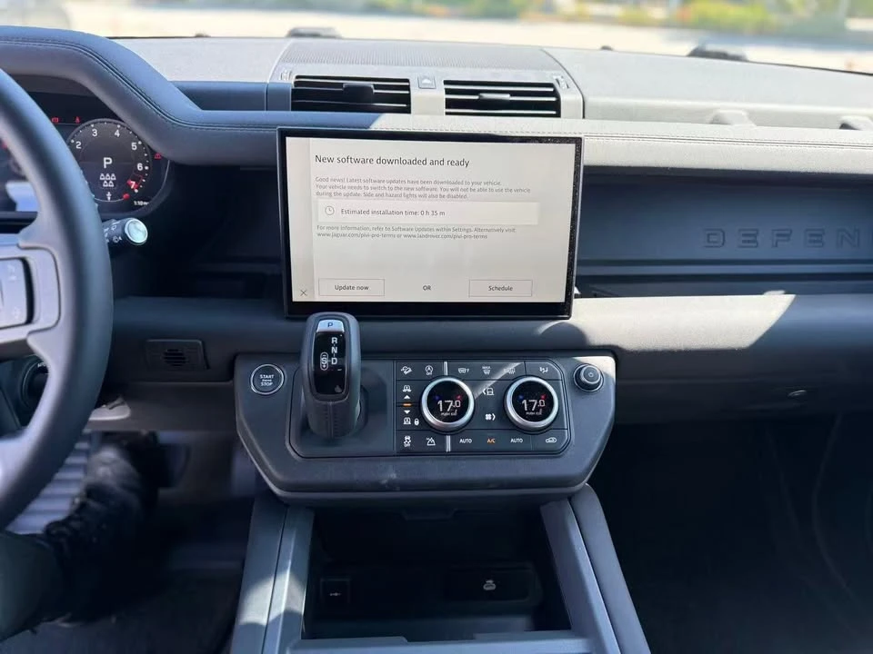 2025 Land Rover Defender L663 - Image 17 of 20