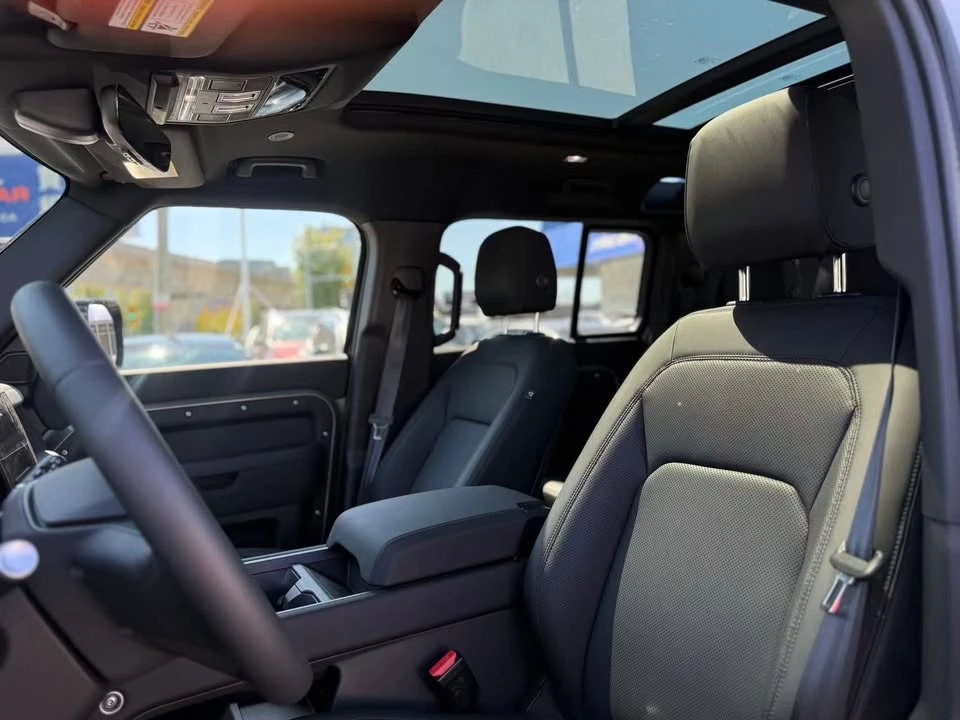 2025 Land Rover Defender L663 - Image 11 of 20