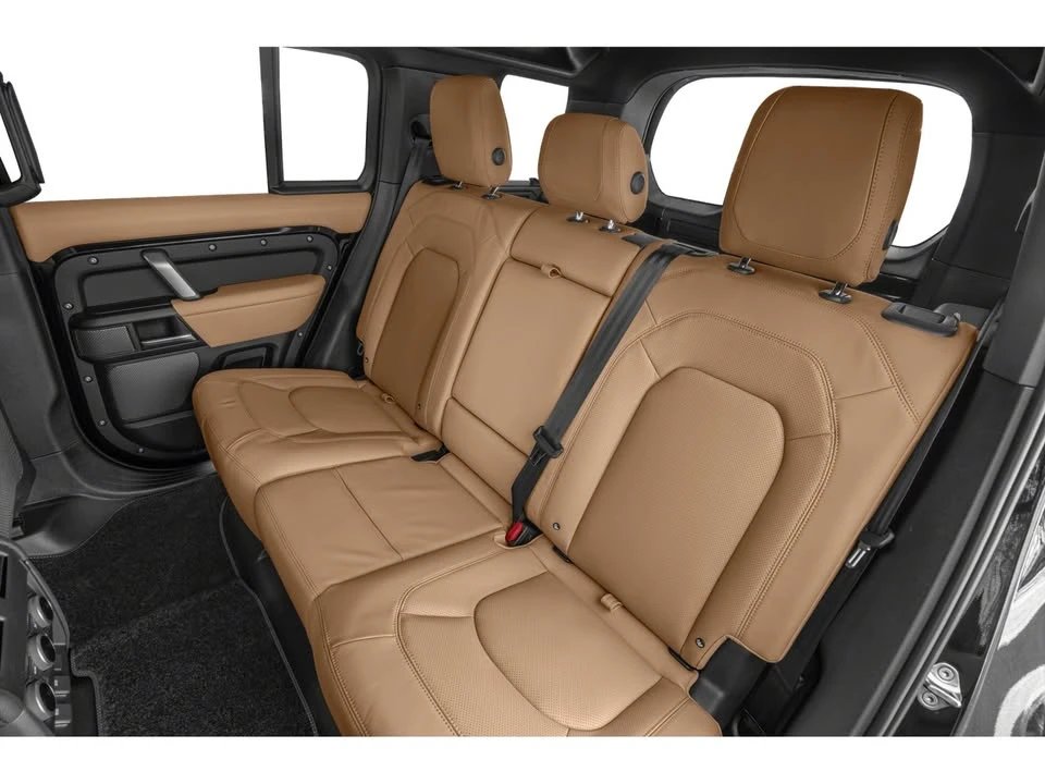 2025 Land Rover Defender V8 - Image 13 of 16