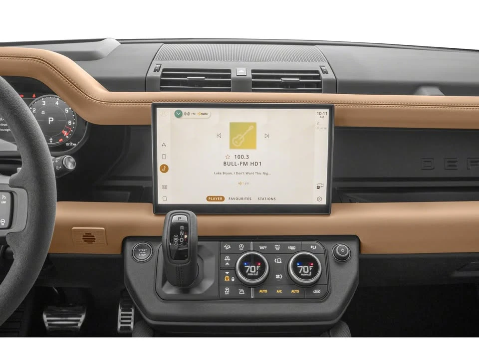 2025 Land Rover Defender V8 - Image 10 of 16