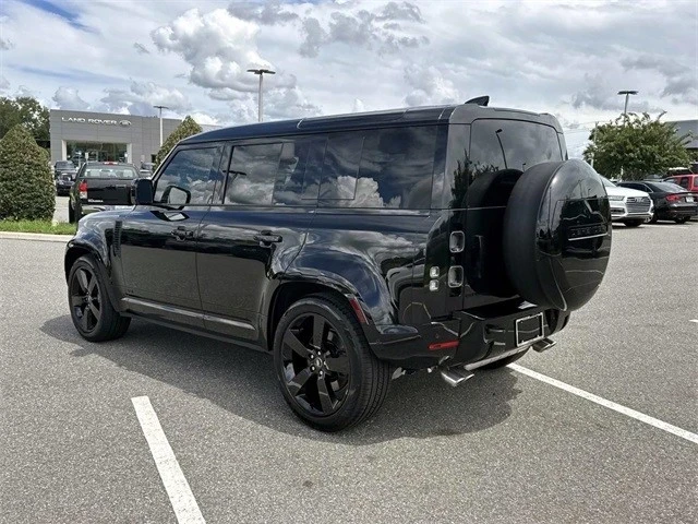 2025 Land Rover Defender L663 - Image 4 of 21
