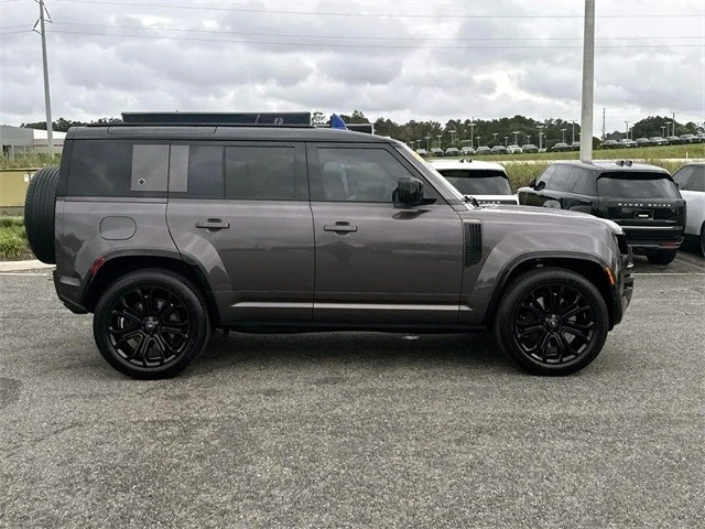 2025 Land Rover Defender L663 - Image 7 of 21
