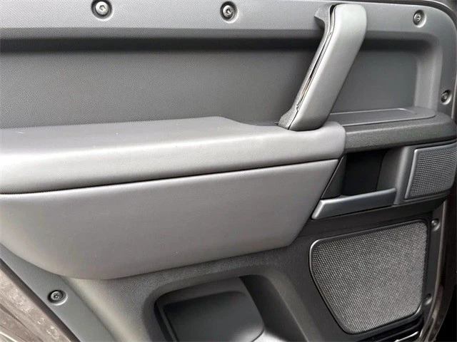 2025 Land Rover Defender L663 - Image 11 of 21