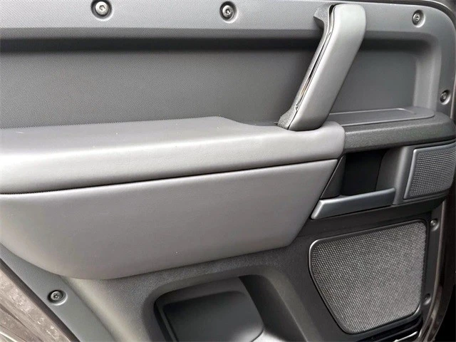 2025 Land Rover Defender L663 - Image 11 of 21