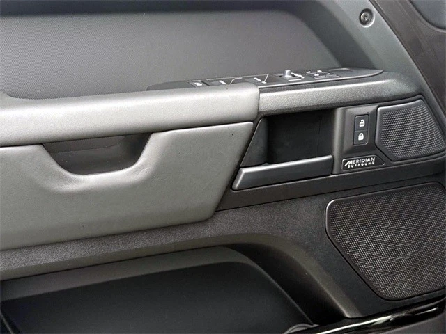 2025 Land Rover Defender L663 - Image 15 of 21