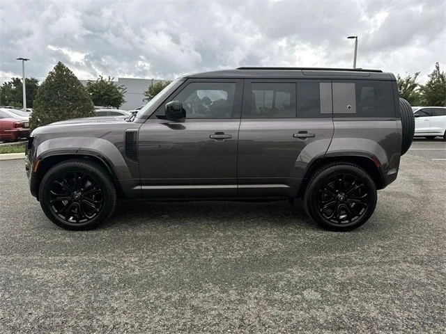 2025 Land Rover Defender L663 - Image 2 of 21