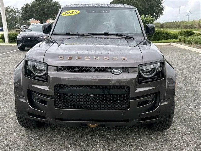 2025 Land Rover Defender L663 - Image 10 of 21